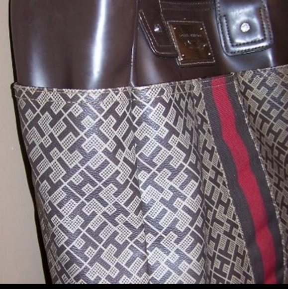 Vintage Tommy Hilfiger purse - Picture 2 of 4
